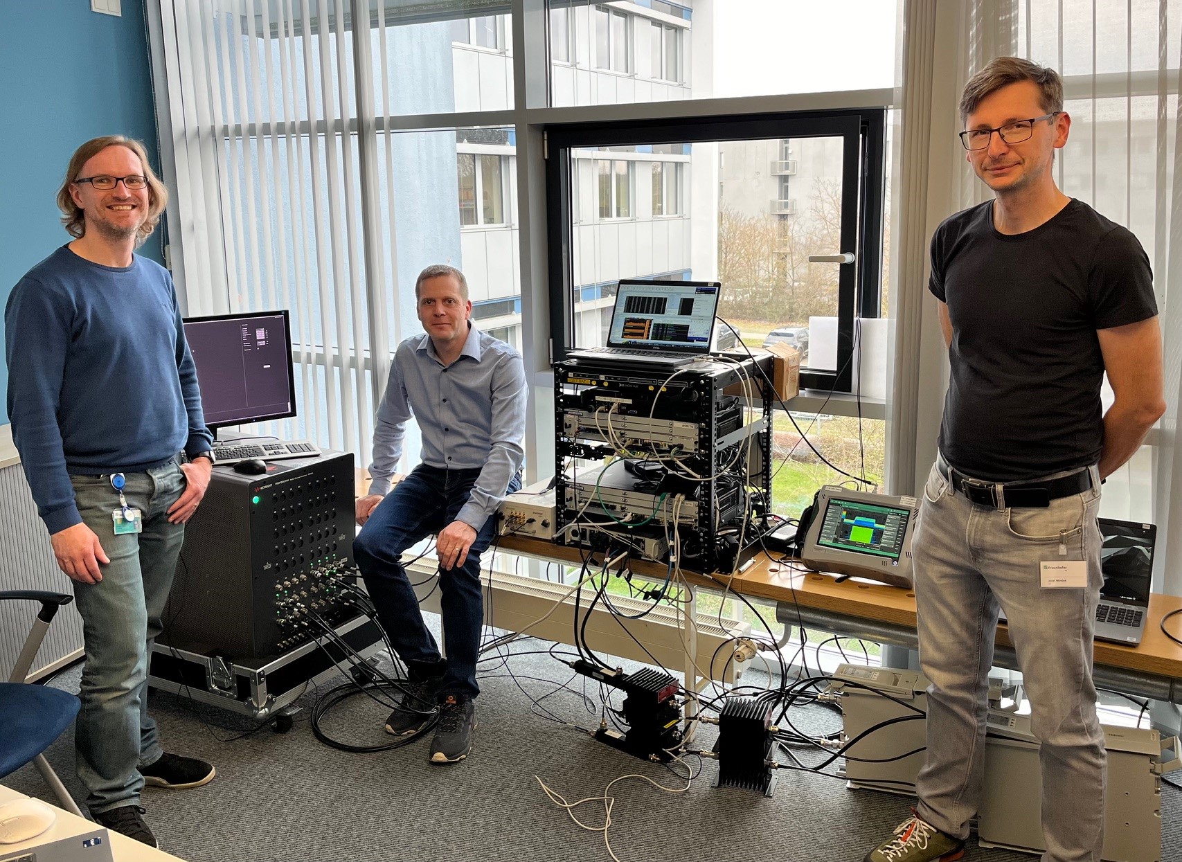 Lab Tests at Fraunhofer IIS